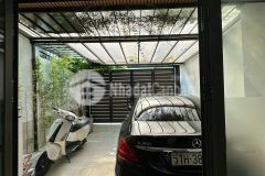 Nhà b.án, đ.q.lộ 13, 68m2, hxh, chỉ 9xx tỷ