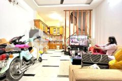 Bán nhà hoàng mai, lĩnh nam, 30m2, 4 tầng, ô tô đỗ gần, dưới 3 tỷ