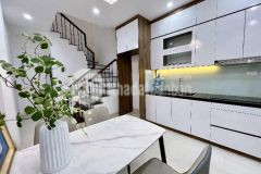 Bán nhà trung tâm cầu giấy diện tích 40 m