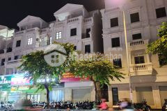 Cho thuê nhà nguyên căn phan văn trị gò vấp, 5x20, 4 tầng, có thang máy