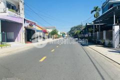 Đất đô thị ngay tthc huyện sát đường nhựa 7m5 gía chỉ 6xx