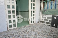 Bá.n nhà trệt lầu lộ nhựa ô tô hẻm kênh đình xóm lưới, gần cầu bình thủy, tp. cần thơ