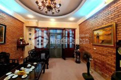 Bán gấp nhà phố hoàng hoa thám,nhà đẹp ở ngay.29m chỉ nhỉnh 3 tỷ