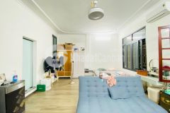 Bán 79m tam tinh tặng nhà đẹp ở ngay phân lô ô tô dừng đỗ kinh doanh hoàng mai