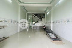 Cho thu.ê nhà trệt 3 lầu sân thượng mới đẹp mặt tiền trục chính kdc văn hoá tây đô