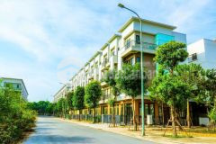 Nhà 4 tầng, chân đế chung cư, tiện ích đầy đủ, giá ưu đãi, môi trường sống trong lành