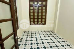 Cho thuê nhà 144 quan nhân 4 tầng giá 13 triệutháng.