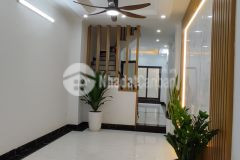 Tt ngã tư sở. bán nhà phố chính kinh, thanh xuân. 45m2 x 4t. nhà mới. 3 thoáng. hơn 5 tỷ.