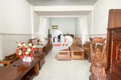 Nhà mặt tiền y wang 555 chỉ 2tỷ550.đường 24m.kinh doanh cực tốt.