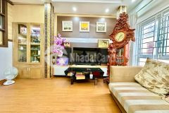 Nhà đẹp ở ngay trung tâm cầu giấy đt 0528 481 481