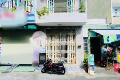 Cần tiền chữa bệnh nên bán căn nhà 1 trệt 1 lầu 1pn 2wc cách chợ bình chánh 500m