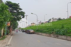 Ban đât ngoc thuy mặt ngõ ô tô vào nhà phân lô bàn cờ mặt đường trải nhựa