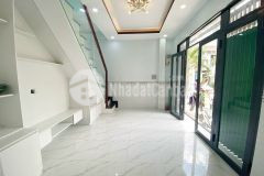 Bán căn nhà sau bến xe quận 8 đường tạ quang bửu