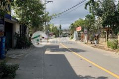 Lô 220m2 mặt tiền đường nhựa rộng 10m5 rẻ hơn đất kiệt betong lh 0384347666