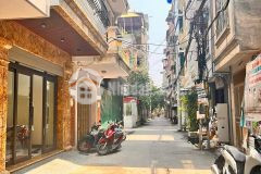 Bán nhà lò đúc 51m2, mặt tiền 4.8m. ngõ thông kinh doanh 5.85 tỷ