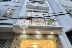 Nhà mới ngõ 460 thụy khuê tây hồ 45 m2 x 7t thang máy 2 thoáng ô tô vào nhà 10.8 tỷ