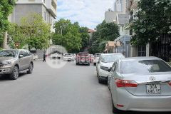 Bán biệt thự trung hòa, nhân chính. oto, công viên, trường học. 150m2 x 5 tầng. giá 40 tỷ