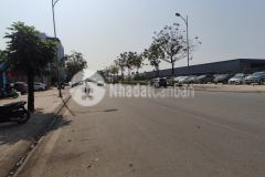 Măt phô vu đưc thân vi tri đăc đia kinh doanh sâm uât