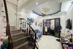 Giảm chào 200tr bán gấp nhà ngõ kim giang 35m2, 4 tầng, mt 3,5m, giá 3,4 tỷ