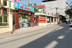 Ngõ ô tô tránh nhà dân xây cổ nhuế gần trường. diện tích 70m2 3 tầng.