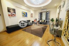 Bán nhà đội cấn, 35m2x4t, 4 tỷ, ô tô đỗ, kinh doanh