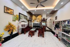 Rẻ đẹp nhất nhà mới ngọc lâm ô tô đỗ cổng trung tâm thoáng sáng vài bước ra phố 58 m