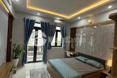 Bán nhà 5 tầng đẹp hẻm 331 phan huy ích, 68m2, tặng nt, gần siêu thị emart 2, 7.6 tỷ.