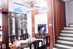 Bán nhà ngọc lâm,long biên 5 tầng,41m,mt6.2 gần oto tránh nhỉnh 4 tỷ