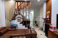 Bán nhà phố nguyễn ngọc nại 49m 04 tầng phân lô ô tô ngõ thông kinh doanh ngay. lh 03938384