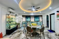 Nhà đẹp phố giải phóng thanh xuân ngõ oto full nội thất 45m2 x 4 tầng mt 4,2m chỉ 7 tỷ