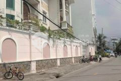 Bán nhà phố 100m2, 3 tầng, gần trần não, quận 2. giá 1x tỷ.