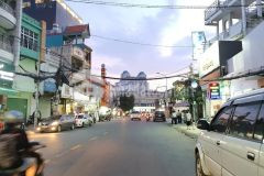 Cho thuê gấp mt nguyễn văn thương p25 bình thạnh 4x15m trệt 3 lầu