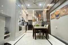 Có 102 nhà lô góc, sổ đỏ nở hậu lại ngay đầu định công thượng 40m2, 6 tầng, mt 5m. giá 6,35 tỷ.