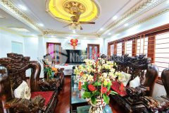 Chỉ 18 tỷ sở hữu nhà sát phố, mt to, vỉa hè, ô tô tránh, kinh doanh đỉnh quận cầu giấy.