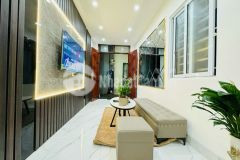 Nhà 3 tầng, nhỉnh 2 tỷ sổ đỏ riêng, trung tâm hai bà, full nội thất