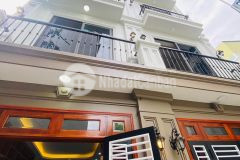 Nhà mới đón tết phố thạch bàn 40m2x5t nhỉnh 4 tỷ 3 mặt thoáng ô tô sát phố quy hoạch