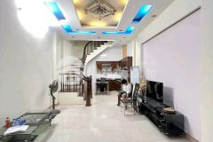 Bán nhà 4 tầng gần mặt phố nguyễn trãi, ô tô đỗ cửa, kinh doanh, nhà đẹp ở ngay.