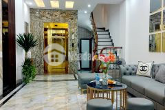 Trung tâm hai bà trưng ba bước ra mặt phố minh khai 6 tầng thang máy mới