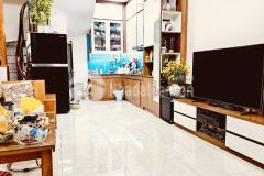 Cần bán gấp nhà ngô gia tự, long biên 5t, 33m2 giá 2,8 tỷ cam kết chuẩn