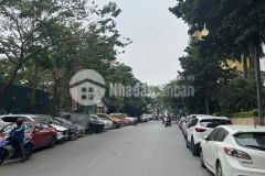 Bán tòa văn phòng phố hoàng cầu quận đống đa 3 ô tô tránh. giá 28 tỷ có thương lượng.