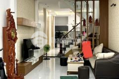 3 lầu, 71 m2, ô tô ngủ trong nhà, giá 7 tỷ