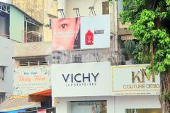 Cho thuê mặt tiền kinh doanh nguyên căn 2 tầng góc ngã tư hàng xanh quận bình thạnh