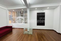 Bán nhà giáp nhị 4 tầng long lanh ở ngay đón tết hoàng mai