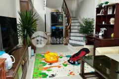 Bán nhà hà trì, hà đông. 30m2 x 5 tầng. nhà đẹp. ở ngay. ô tô. hơn 3 tỷ. 0968084286