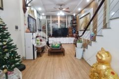 Bán nhà bồ đề,long biên 43m2,4 tầng,mt4m gần phố,gần hồ nhỉnh 4 tỷ