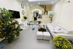 Bán gấp nhà đội cấn, ba đình 55m2, mặt tiền gần 5m 6 tỷ 20m ôtô đỗ ngày đêm