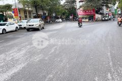 Hơn 4 tỷ, nhà dân xây nguyễn văn cừ 45m 5t mt6m, gần cầu chương dương, tiện ích ngập tràn.