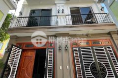 Bán gấp nhà thạch bàn, cổ linh, 40m2, 5 tầng, phân lô, ô tô, full đồ, giá rẻ