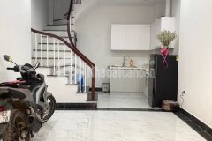 Chủ cần bán gâp nhà đẹp giá rẻ bùi xuong trạch quận thanh xuân