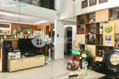 Nhà có việc cần bán gấp nhà lạc long quân, hẻm 5m, 60m2, chỉ 4.9tỷ,